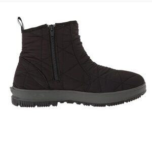 BOGS Women's Snowday Low Waterproof Insulated Winter Snow Boot